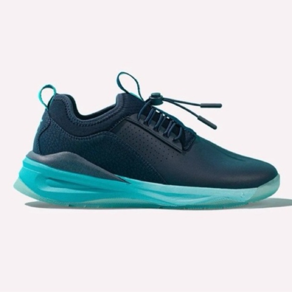 CLOVE Navy Aqua Blue Classic Nursing Shoe Sneaker Womens Size 10 Comfort Slip On